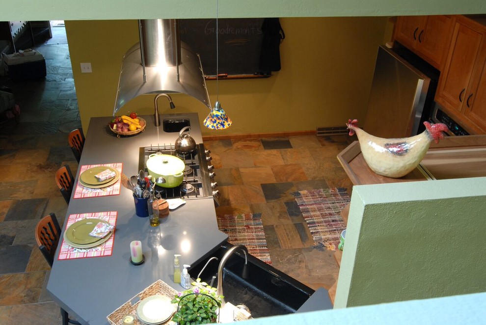 Kitchen - transitional kitchen idea