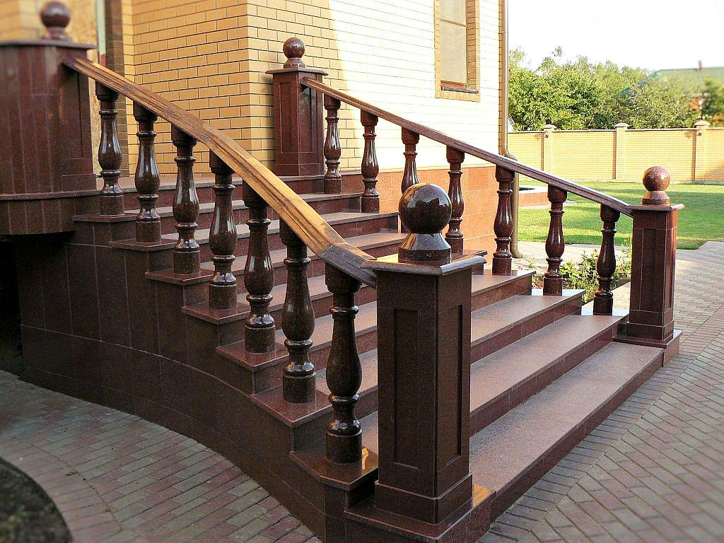 Ступени из мрамора