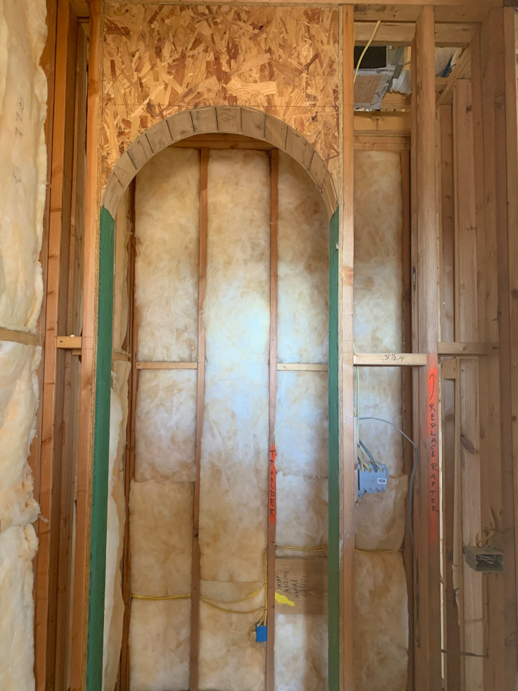 Inspiration for a transitional home design remodel in Austin
