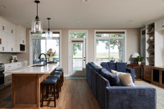 New Lake House Designed for Three Generations