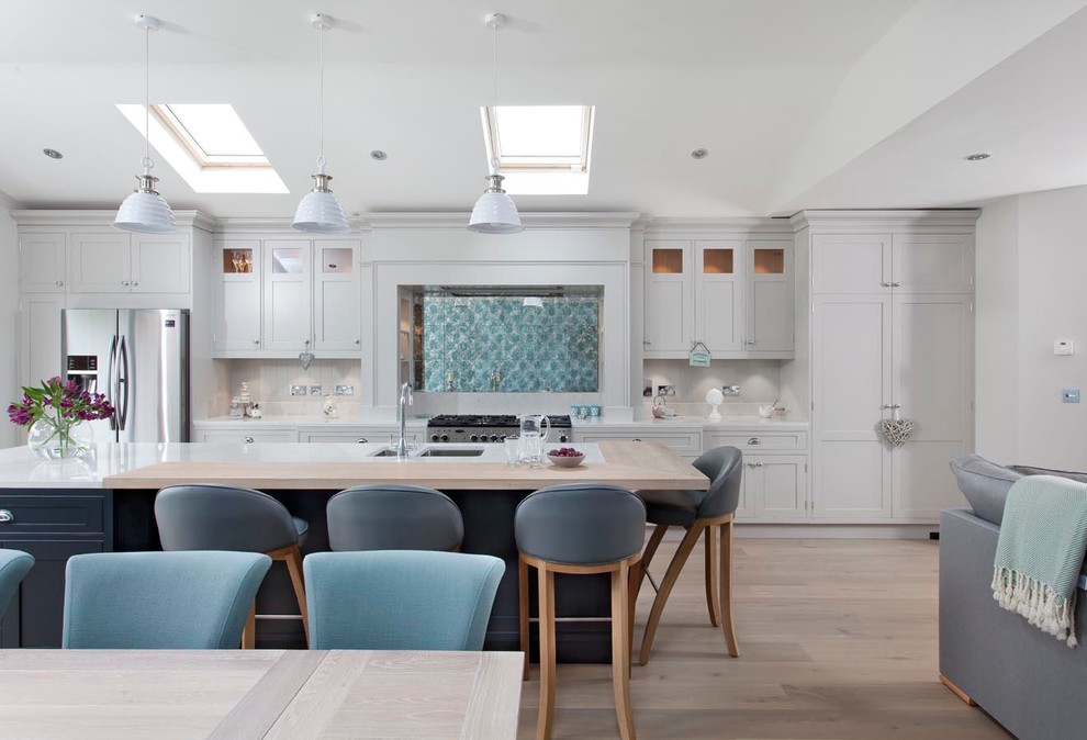 Transitional kitchen photo in Dublin