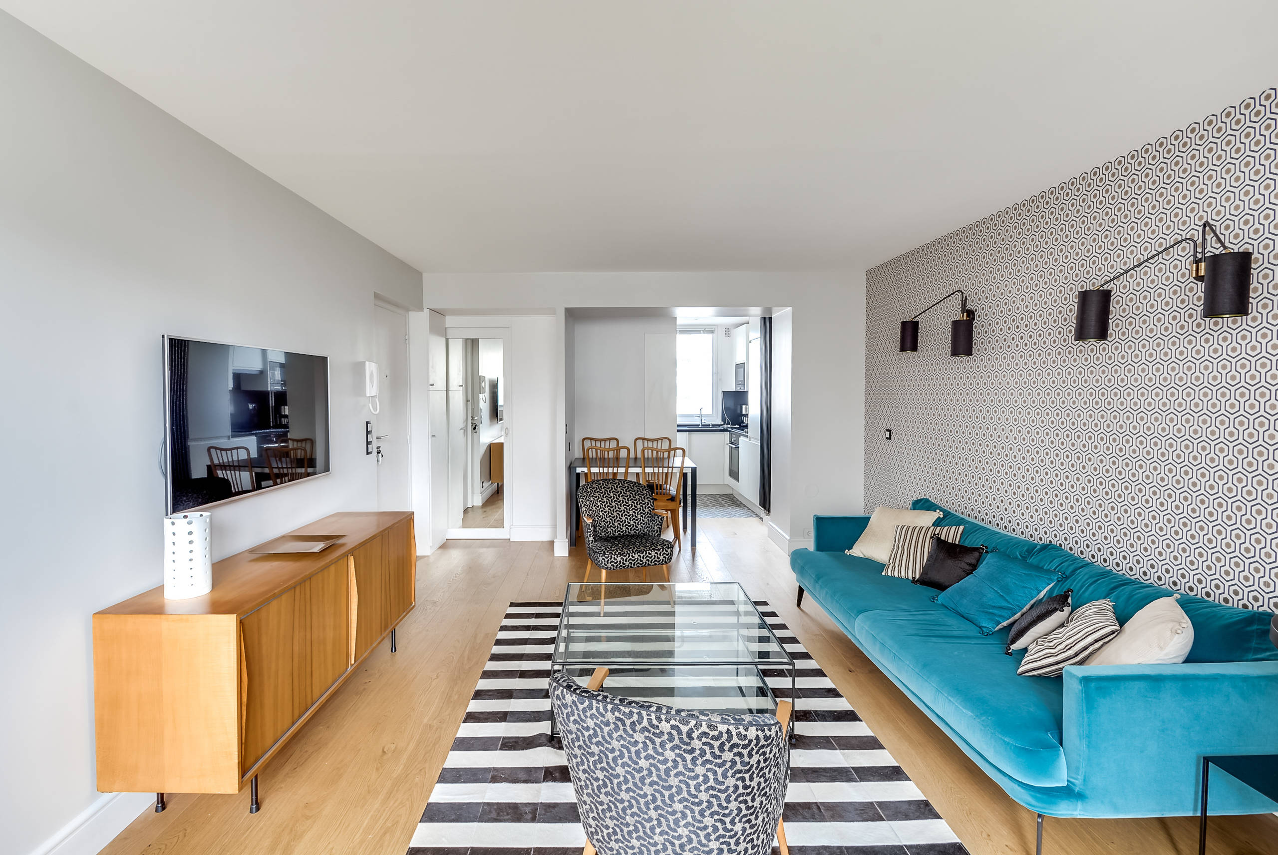 ミッドセンチュリー風 青いソファ home-design.jpg