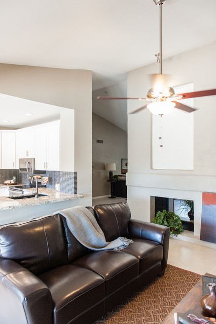 18 S Riata Drive Gilbert AZ 85296 modern-wohnzimmer