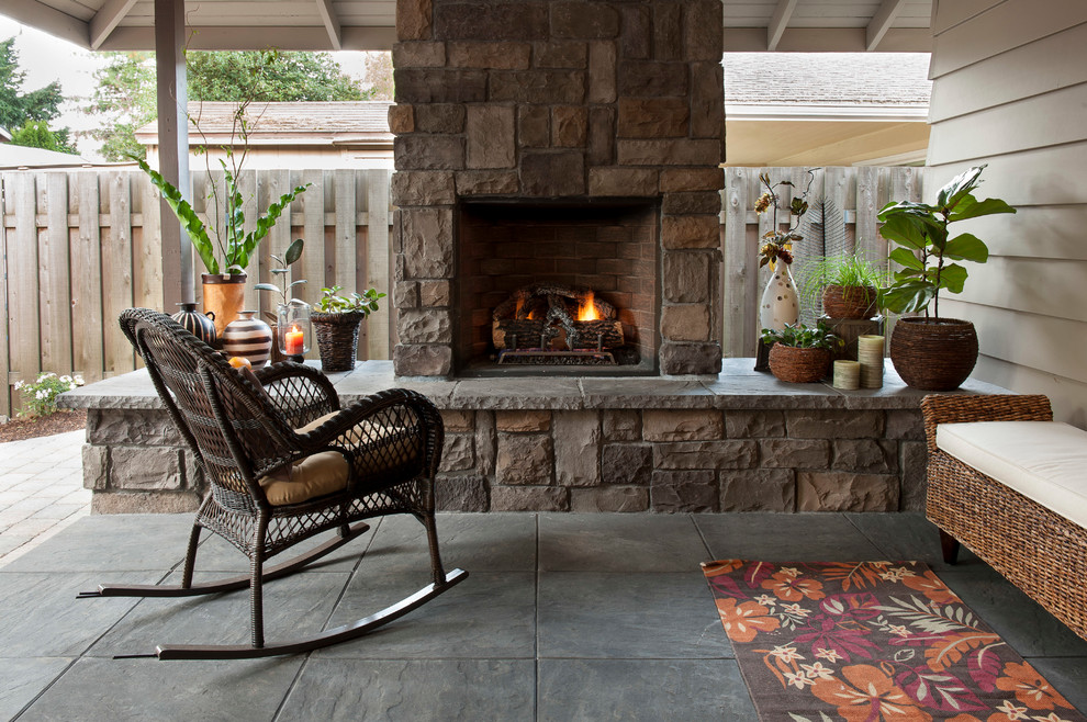 Design ideas for a traditional patio in Portland.
