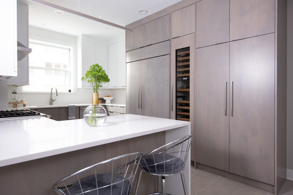 Inspiration for a transitional kitchen remodel in Chicago
