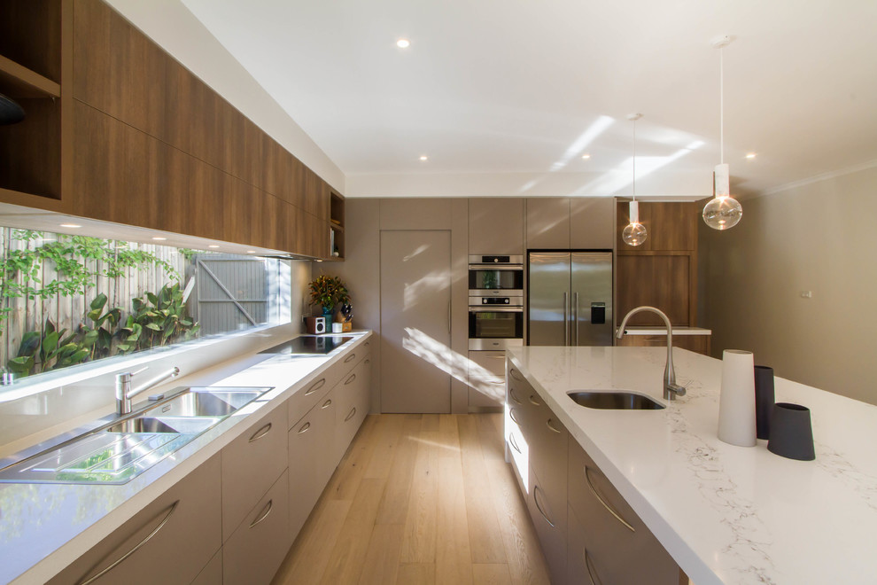 Mont Albert North - Contemporary - Kitchen - Melbourne - by The Kitchen