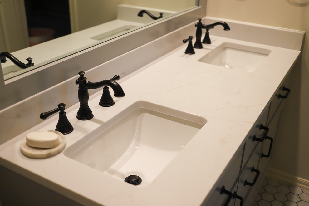 Home design - transitional home design idea
