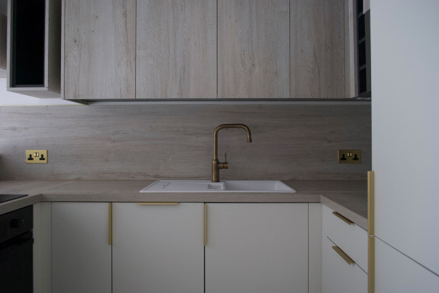 Crouch End Studio Apartment contemporary-kitchen
