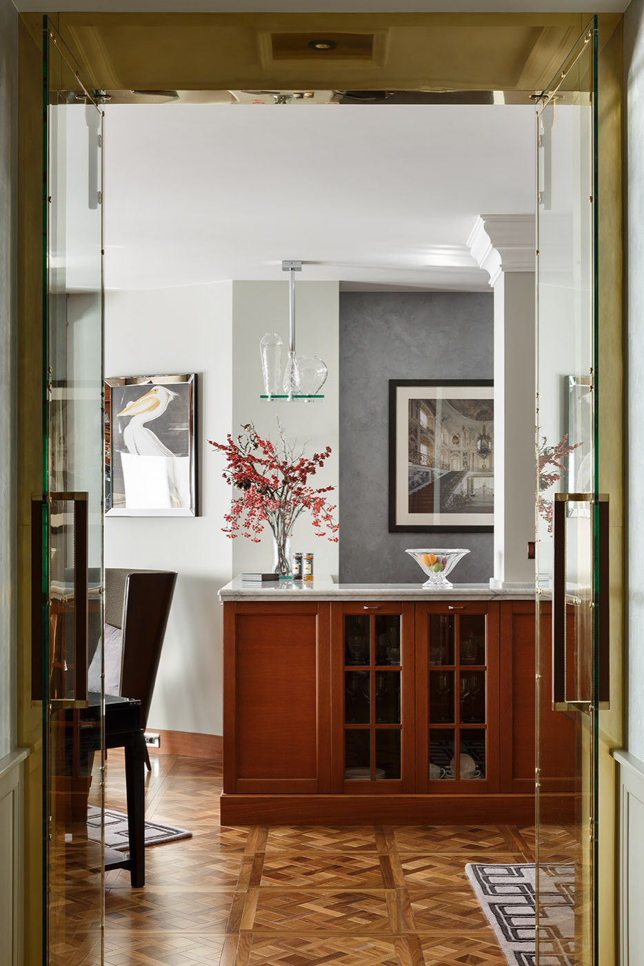 ПАРАДНЫЙ КВАРТАЛ