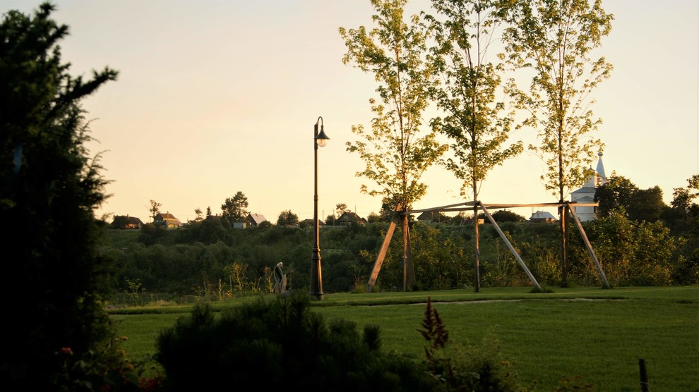 ИЗ ВАРЯГ В ГРЕКИ