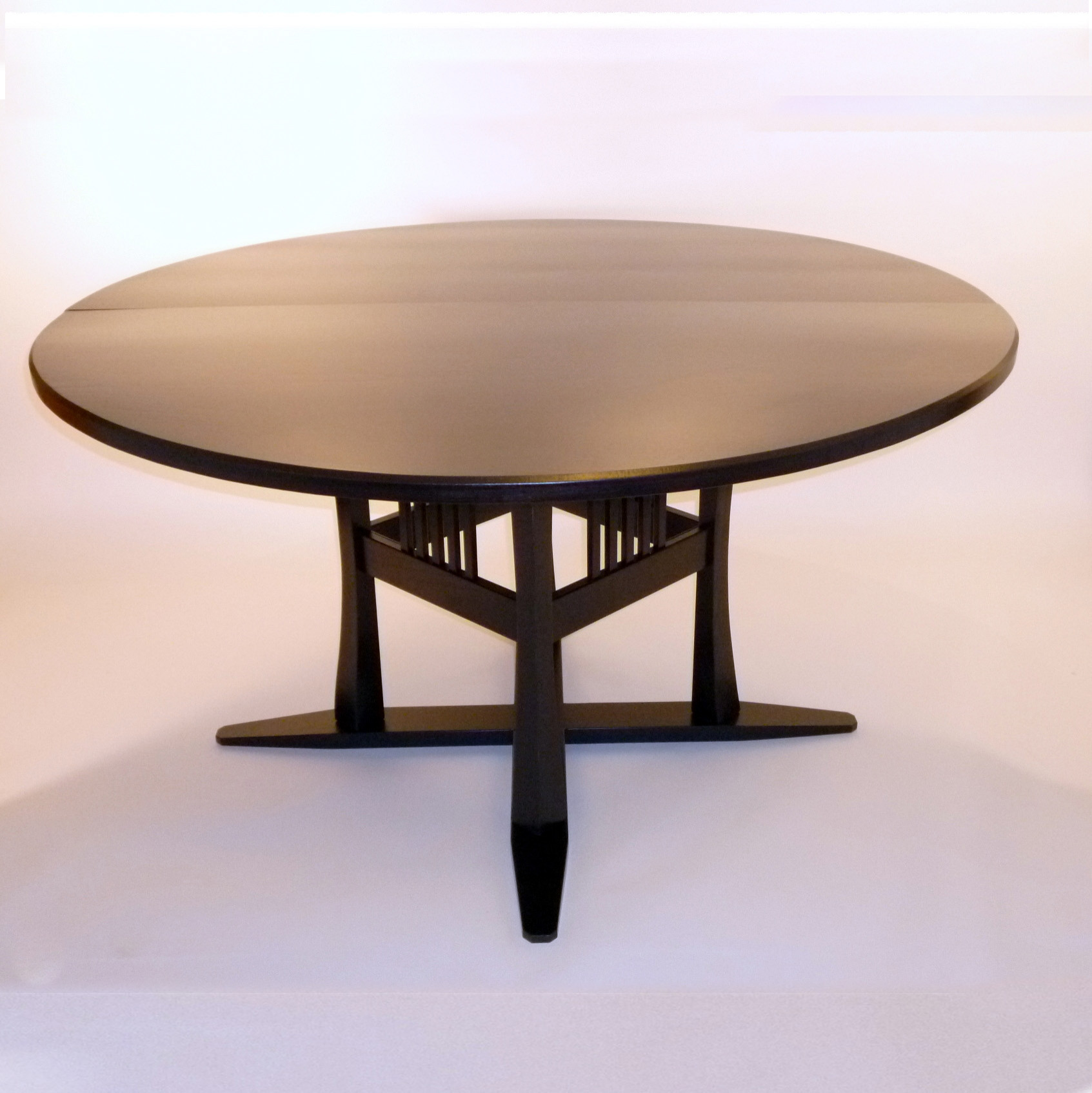 Kraus round table. In White Ash with dark Espresso stain