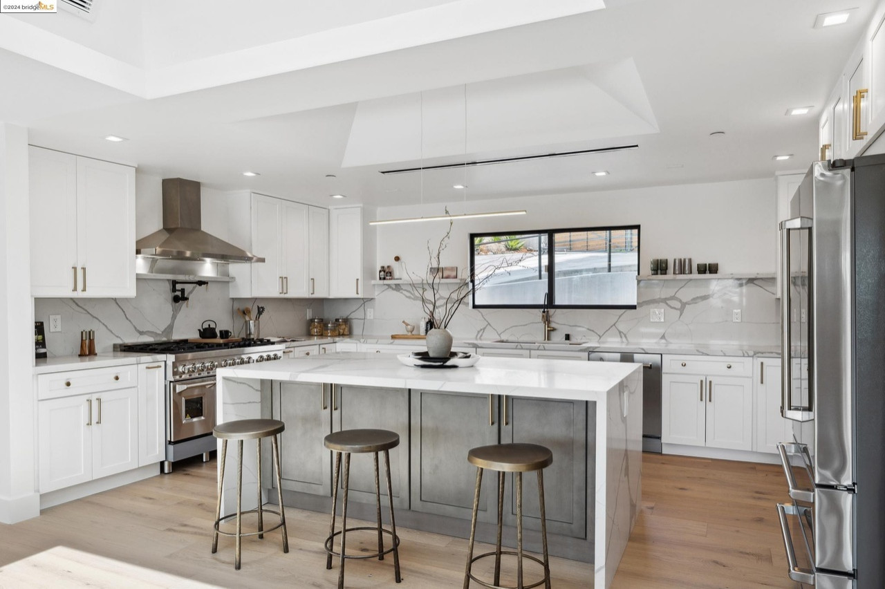 Modern House - Moyer Place