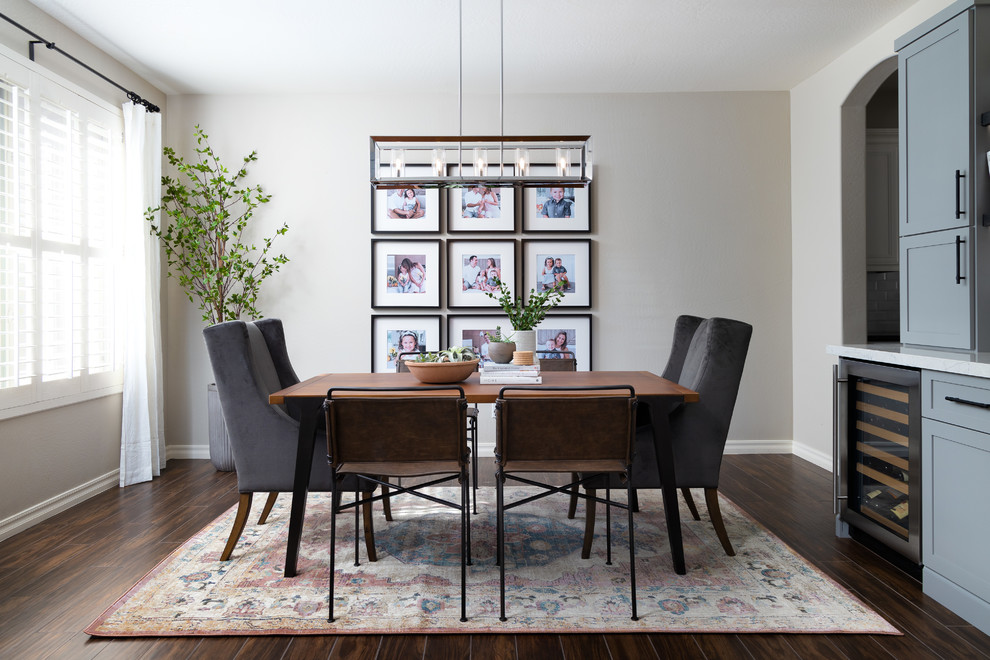 This is an example of a small traditional dining room in Phoenix.
