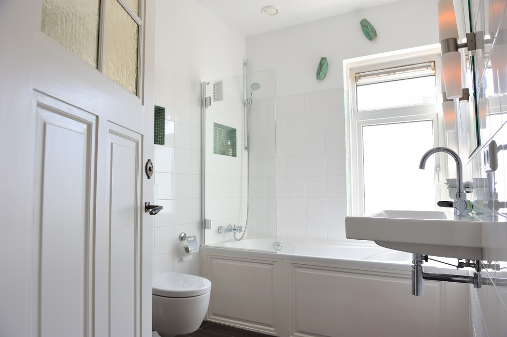 Modern bathroom in Amsterdam.