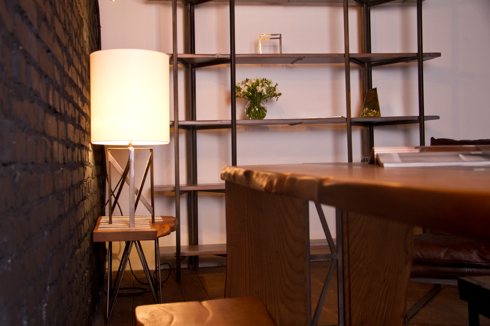 Лофт со столом