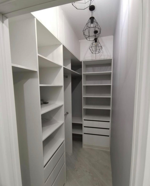 Walk in Closets Contemporary Wardrobe Toronto by Komandor