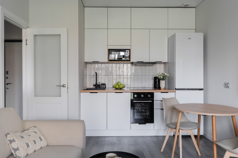 Парадный ансамбль, 2евро, 32м2