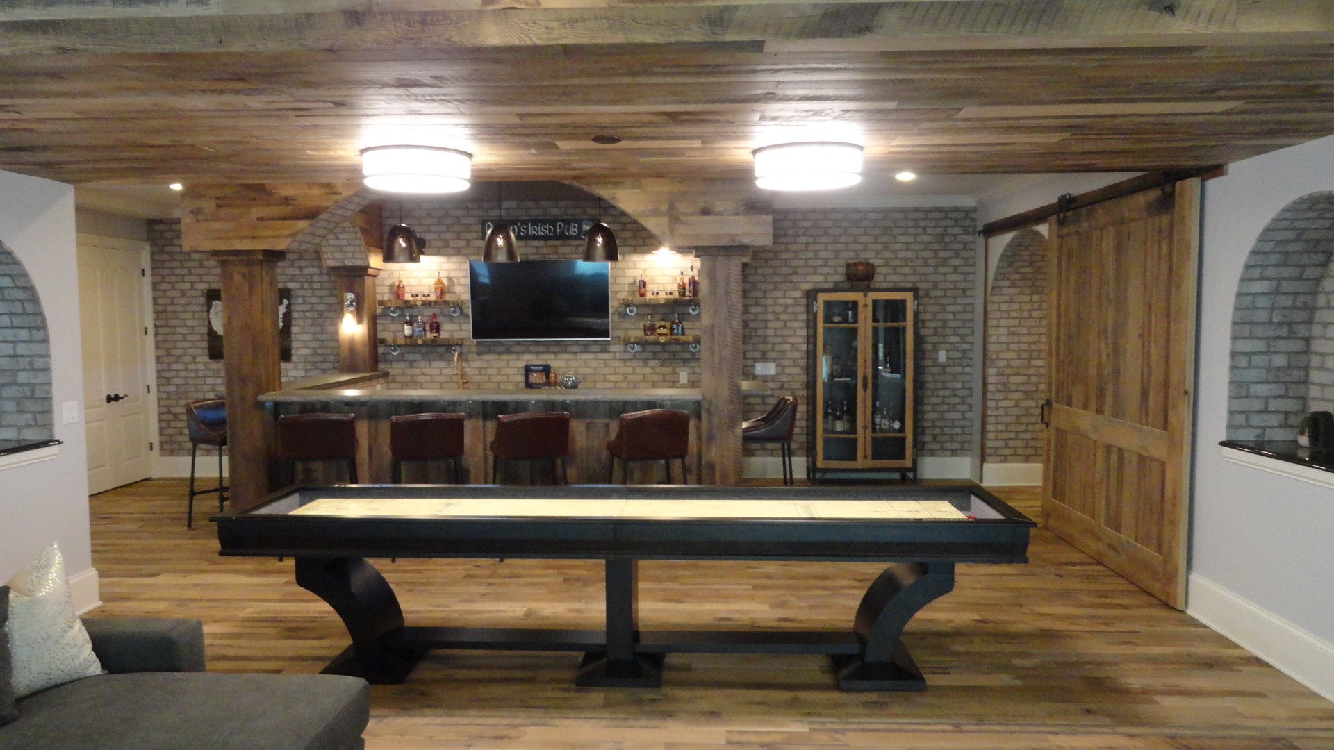 Irish Pub