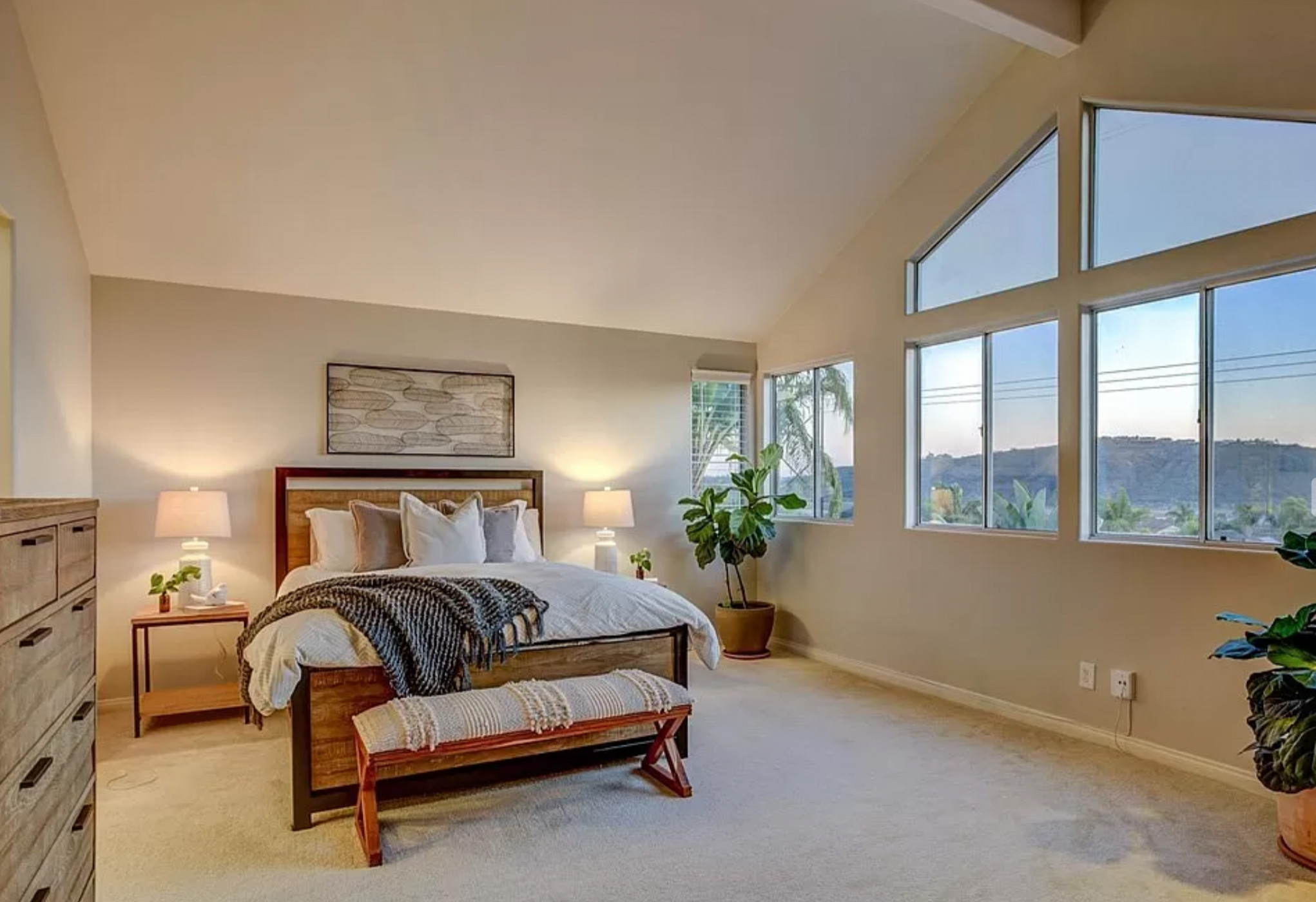 Carlsbad CA Home staging 2-22