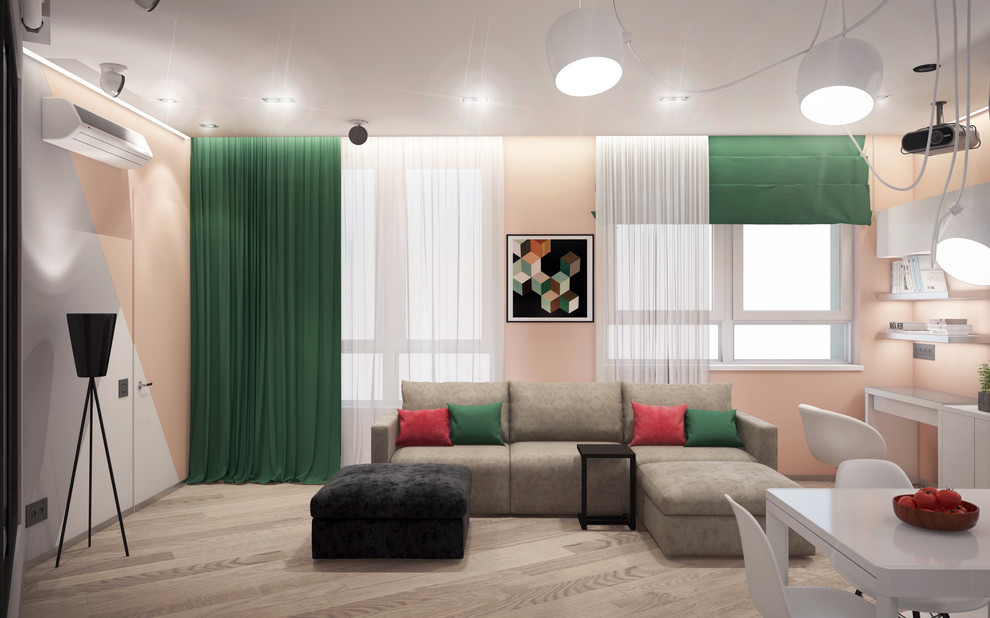 "Треугольная квартира"