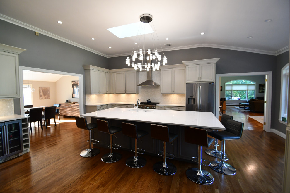 Inspiration for a transitional kitchen remodel in New York
