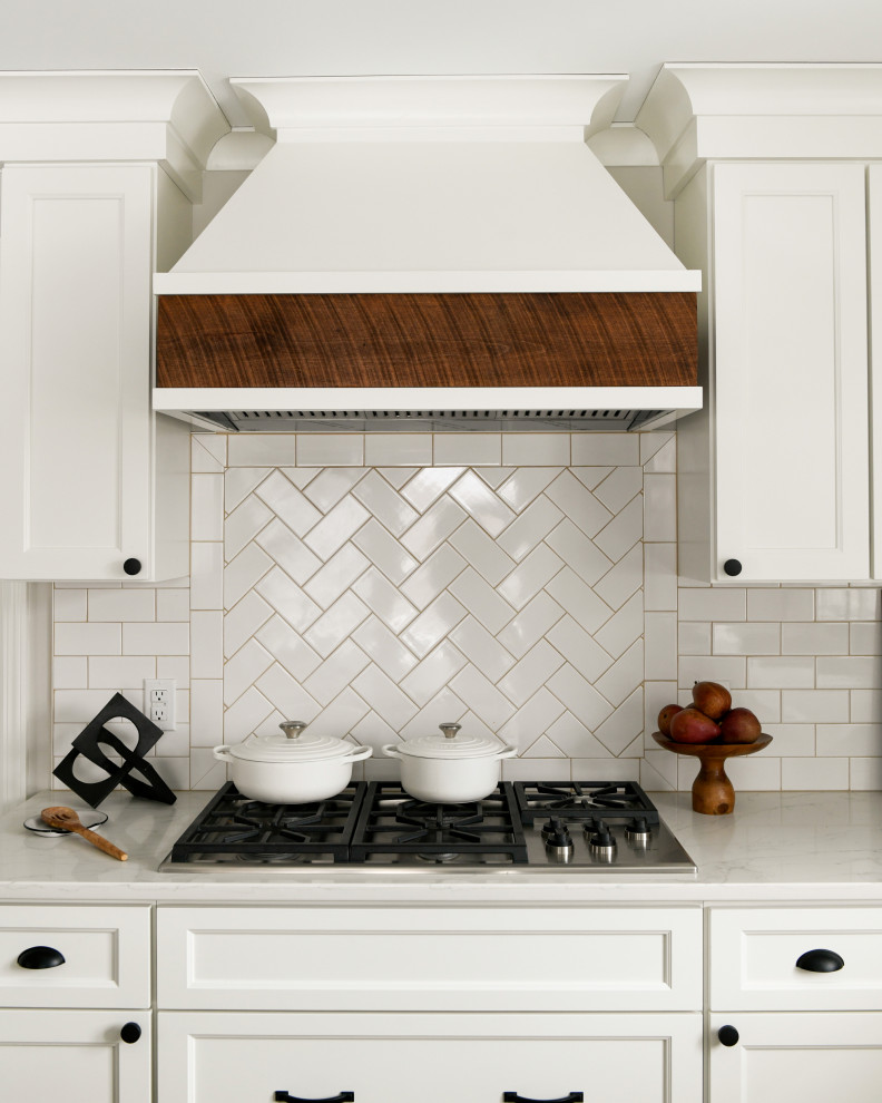 Home design - transitional home design idea