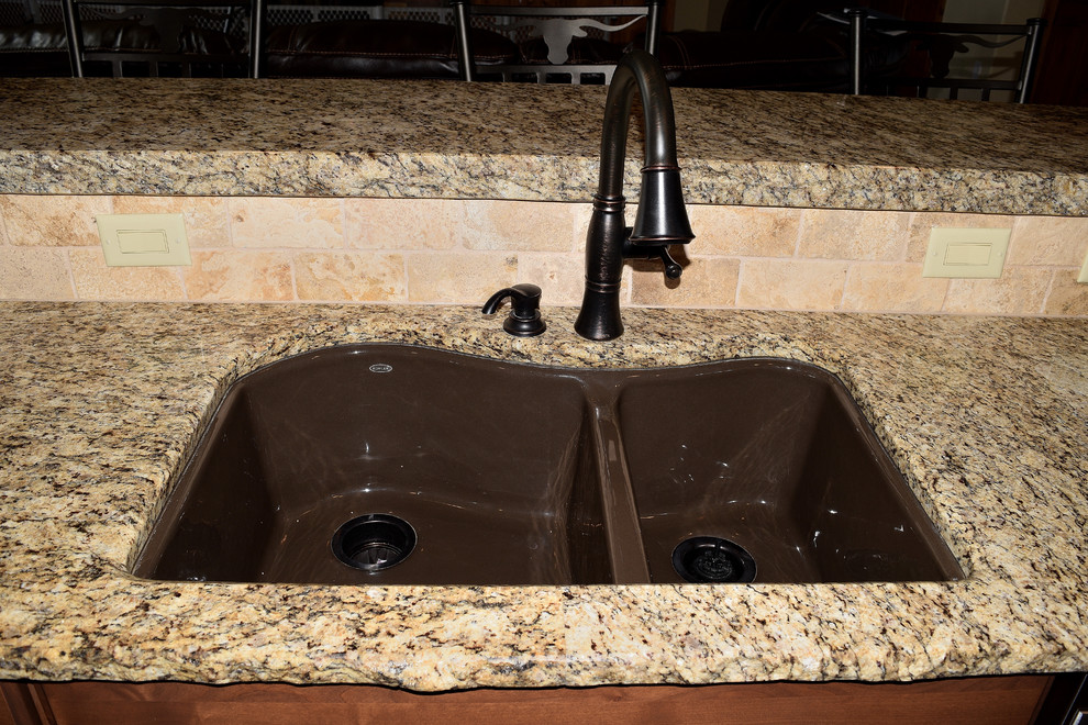Kitchen - kitchen idea in Denver with an undermount sink