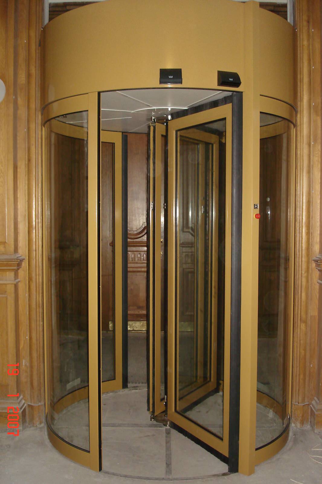 Дверная автоматика