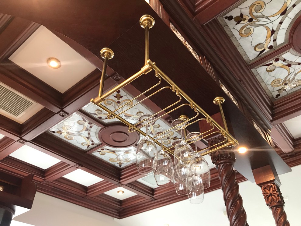 БАР И ЛЕСТНИЦА ИЗ МАССИВА