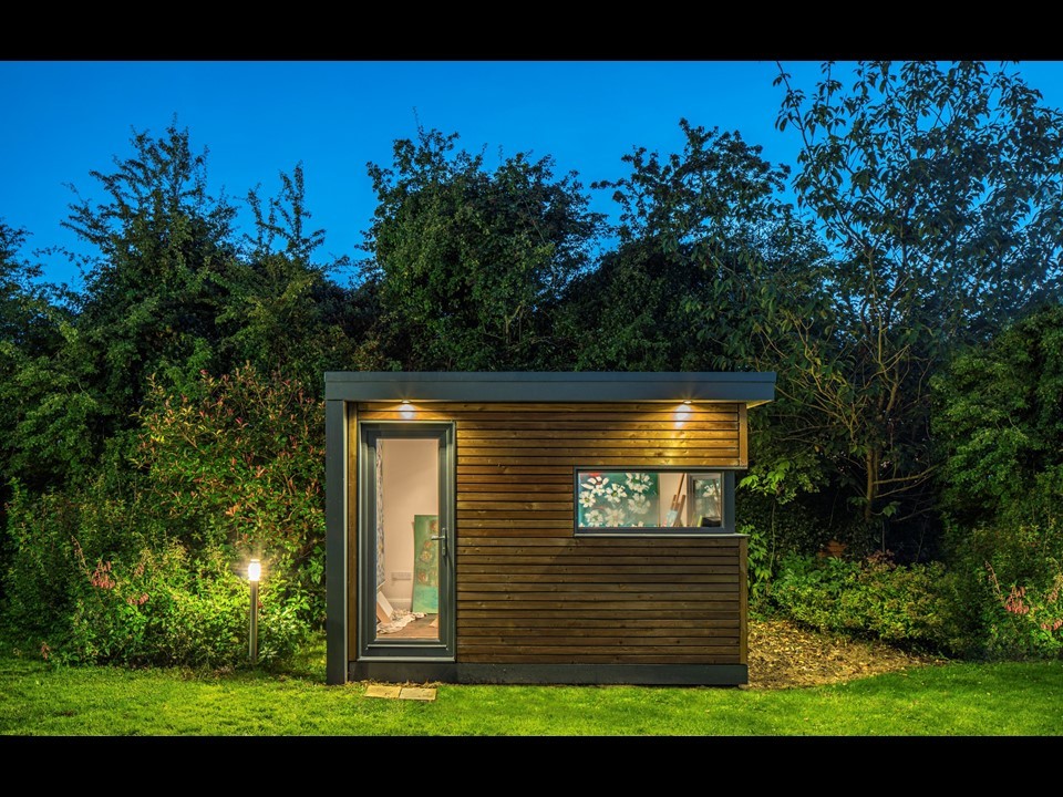 Contemporary shed and granny flat in Dublin.