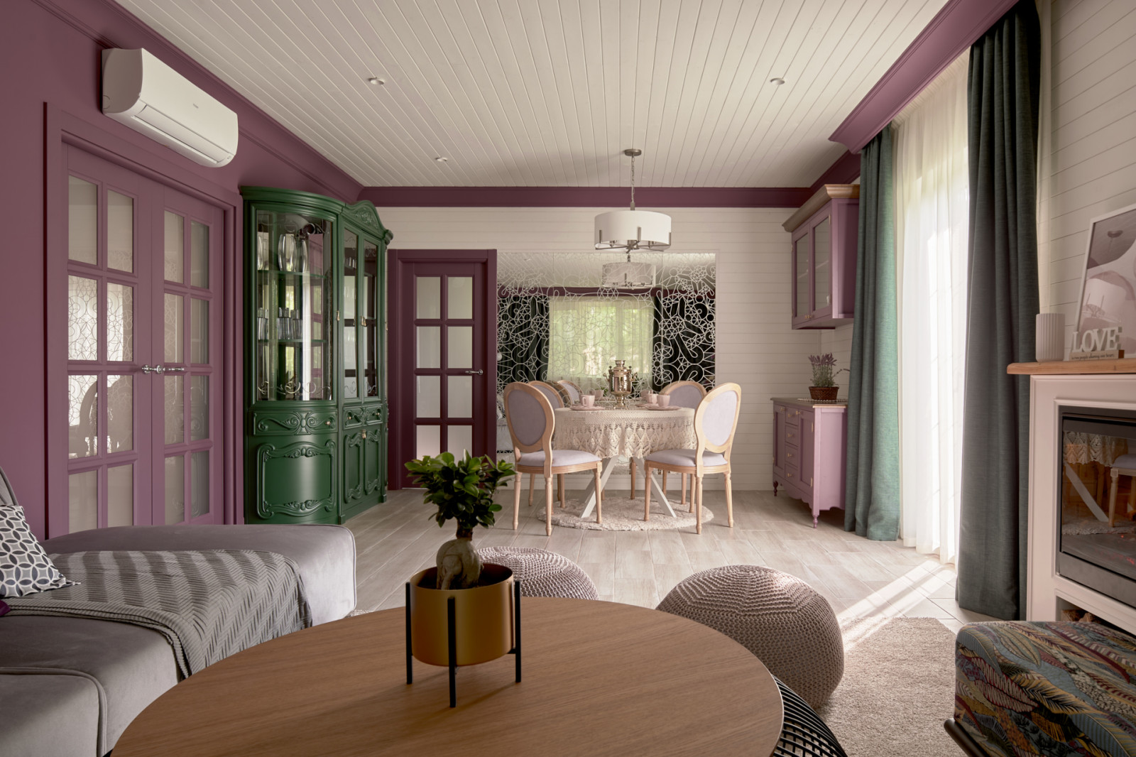 Фиолетовая гостиная-столовая