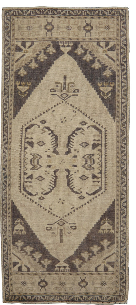 Vintage Oushak Collection Hand-Knotted Lamb's Wool Area Rug- 1' 8"x 3'10"