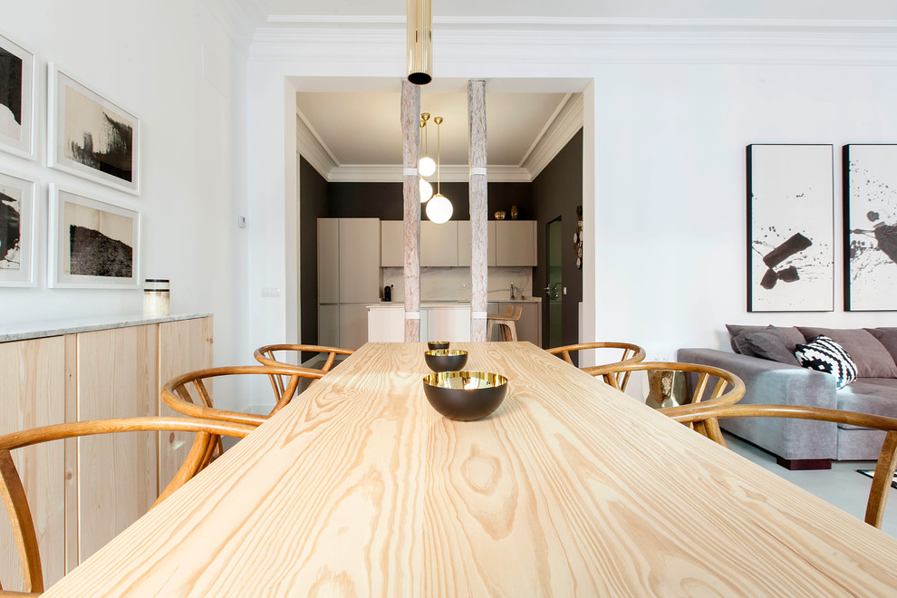 Design ideas for a scandinavian dining room in Madrid.