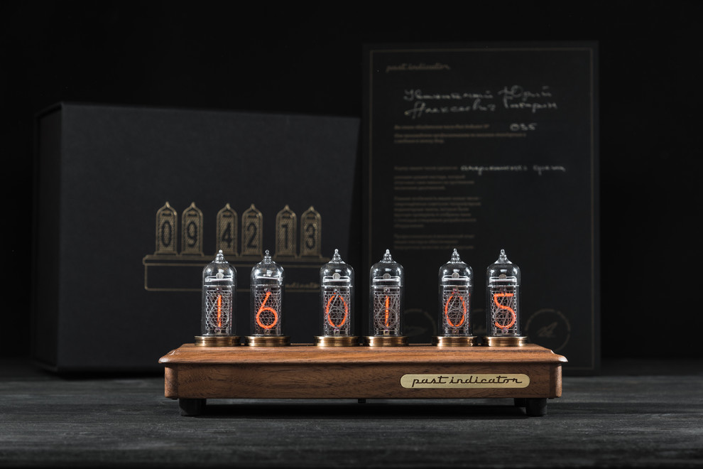 Ламповые часы Восток-2 Black