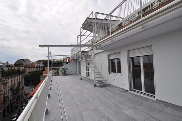 Appartamento E+L contemporary-deck