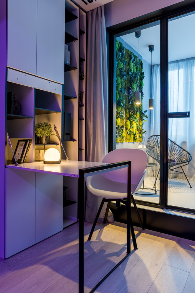 "Белый, серый и графит"