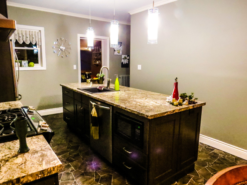 Example of a transitional kitchen design in Toronto