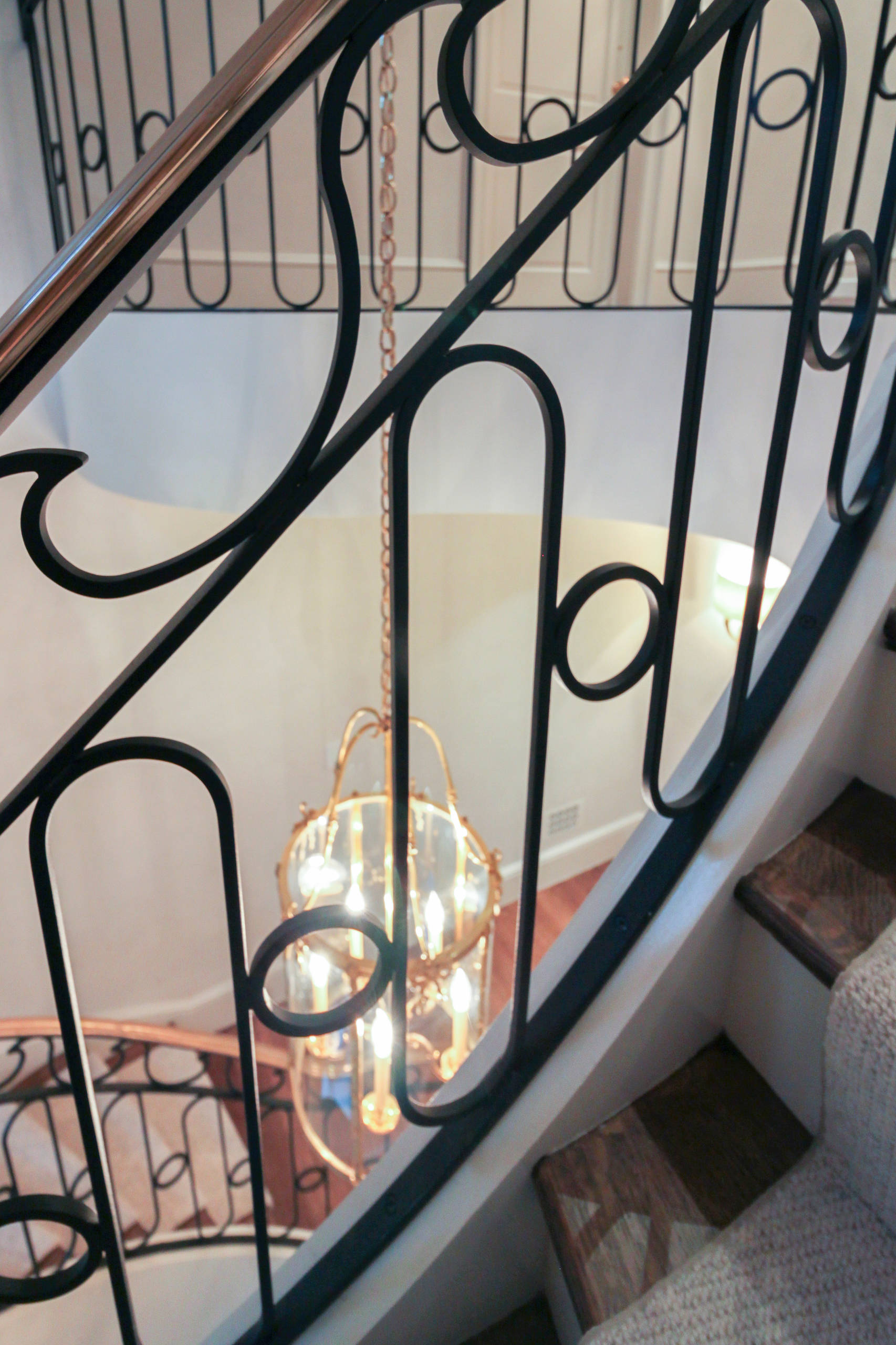 61_Sculptural/Elliptical Staircase in Washington, DC 20008