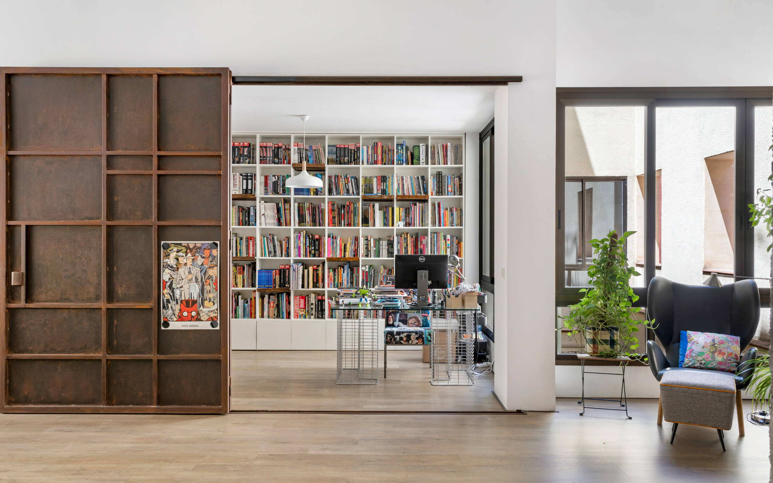 Vista de la zona de estudio y librería