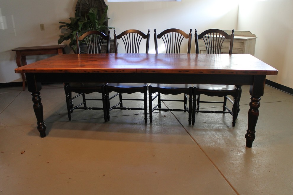 rustic reclaimed wood farmhouse table