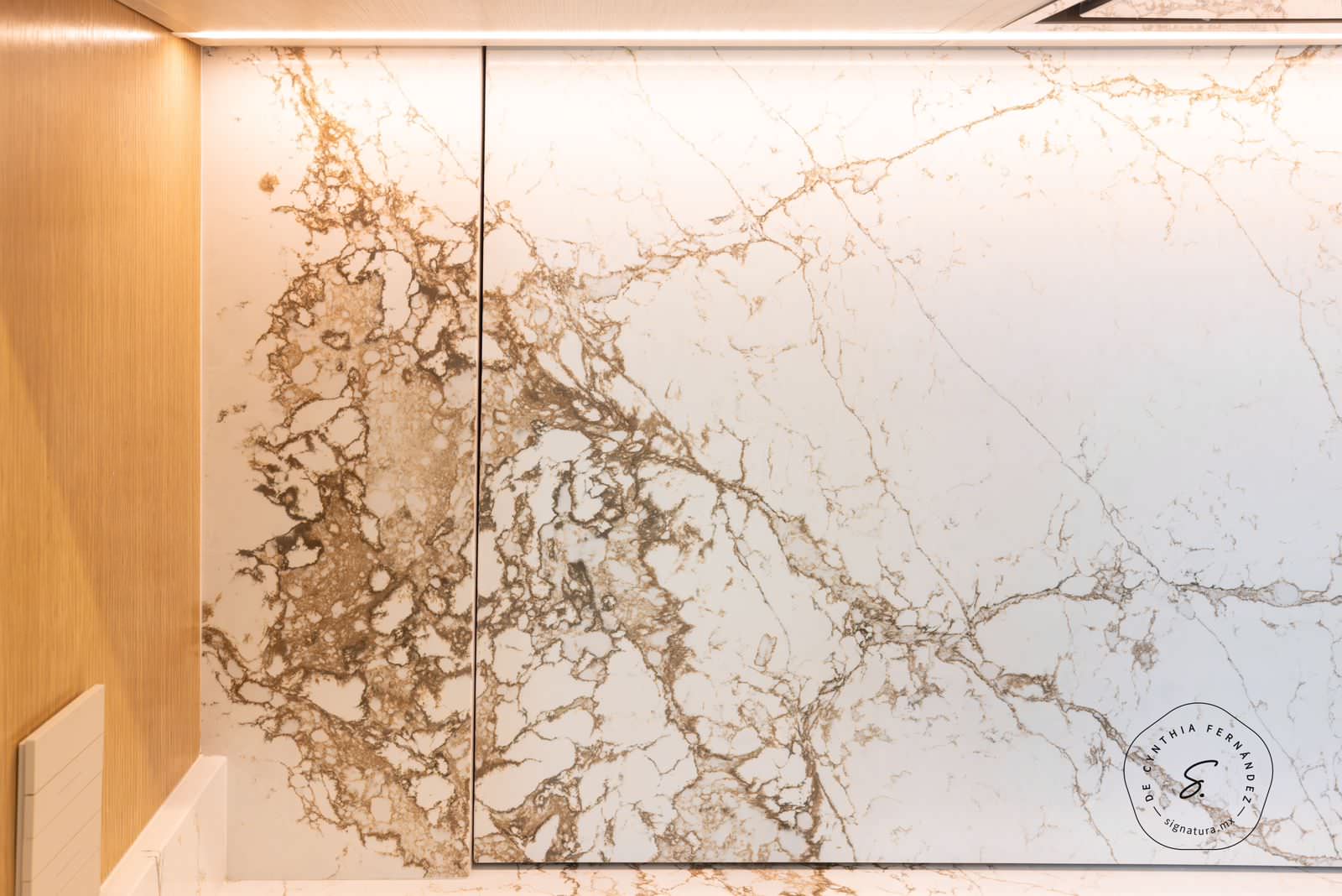 Функциональная кухня с Pantheon от Quantra Quartz