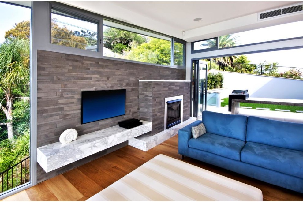 Contemporary living room in Sydney.