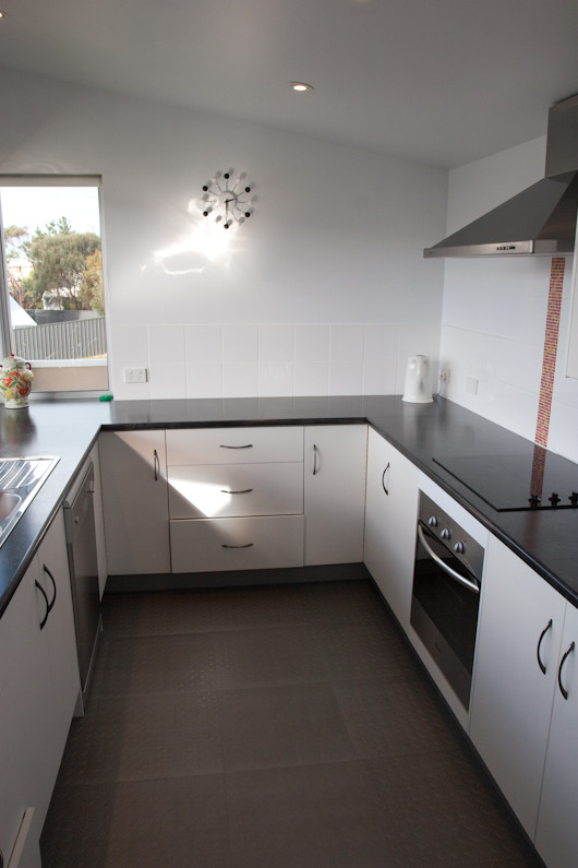 This is an example of a modern kitchen in Adelaide.