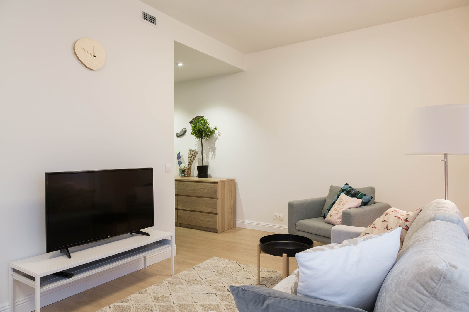 Зефирно-розовый скандинавский