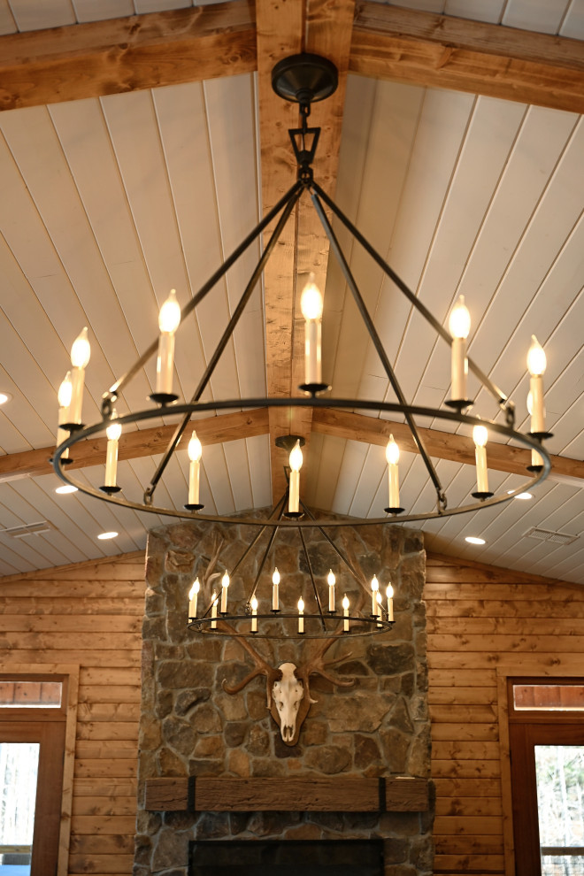 Inspiration for a rustic home design remodel in Houston