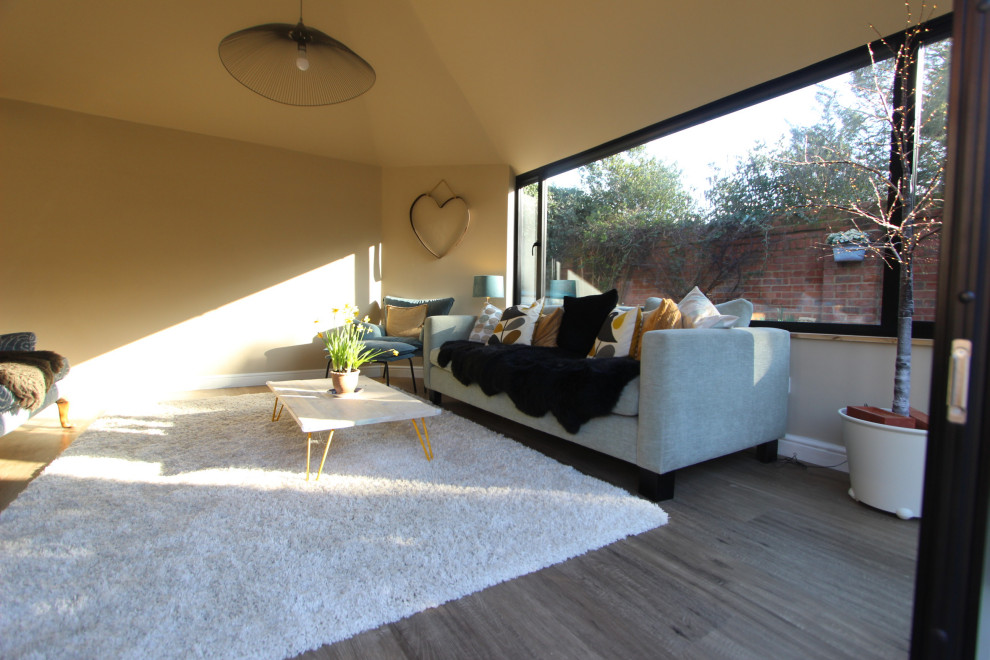 Oxford Contemporary family room