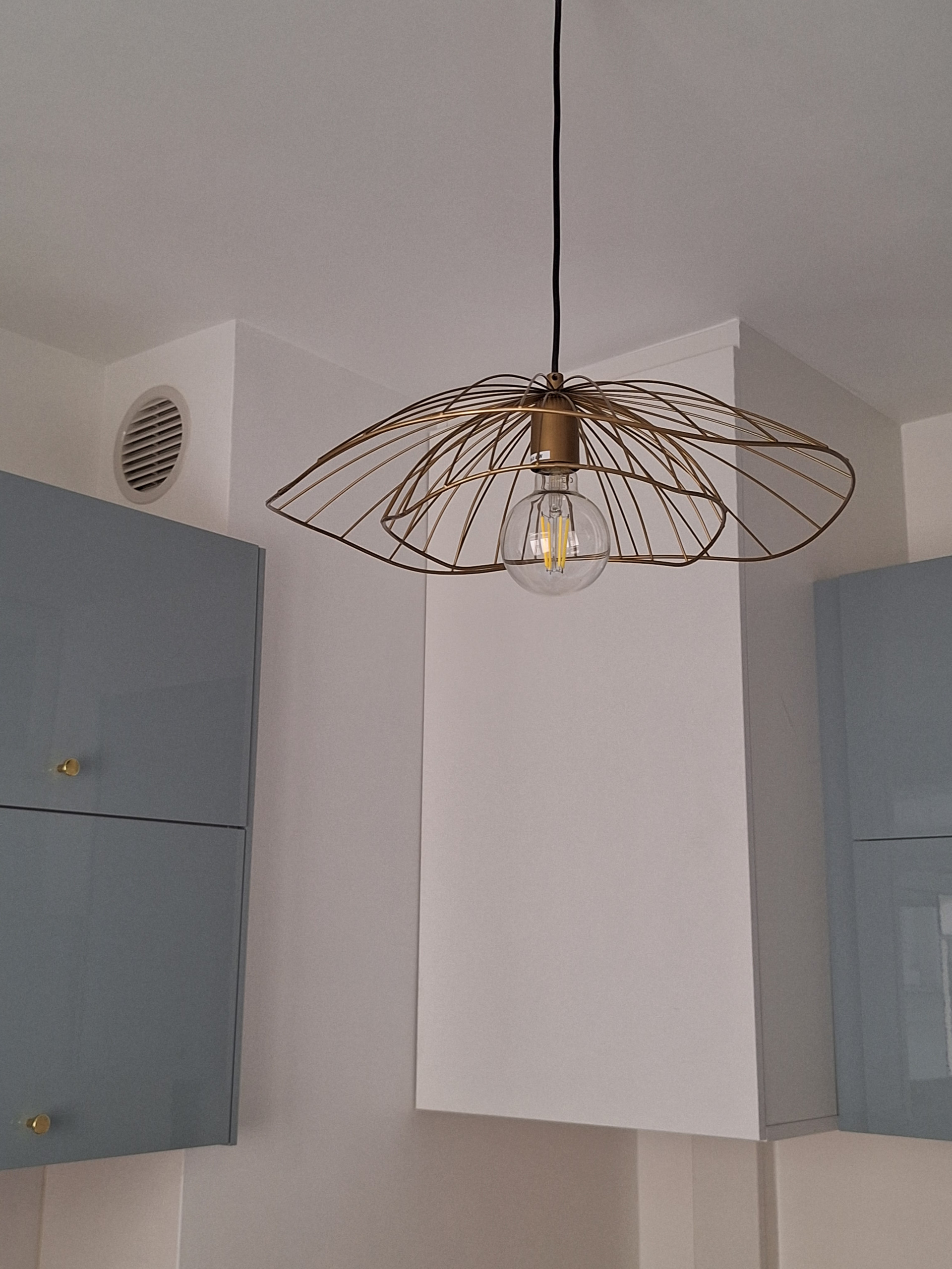 Rénovation partielle, décoration et ameublement d'un appartement ancien