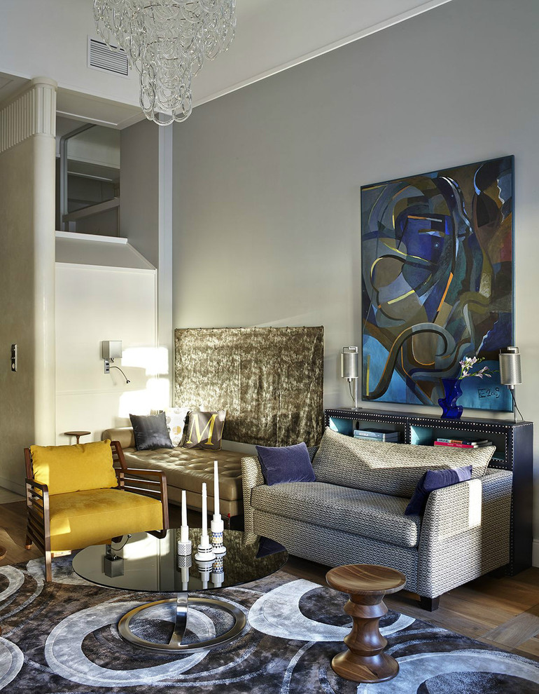 Квартира в трехэтажном особняке на набережной реки Мойки