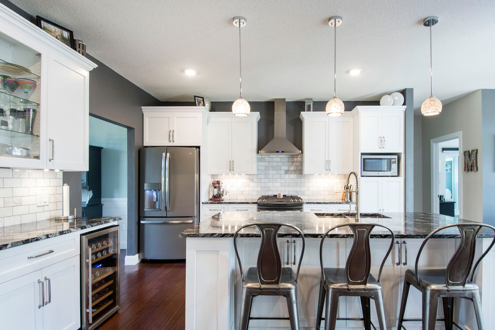 Inspiration for a transitional kitchen remodel in Columbus