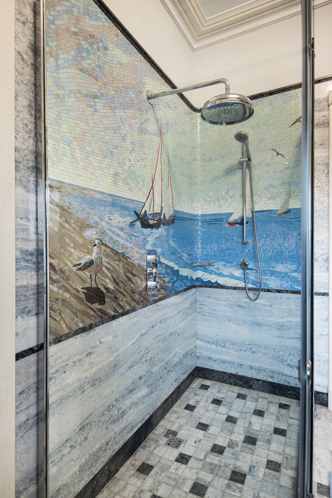 Дом в Миллениум Парк. Элитная мебель